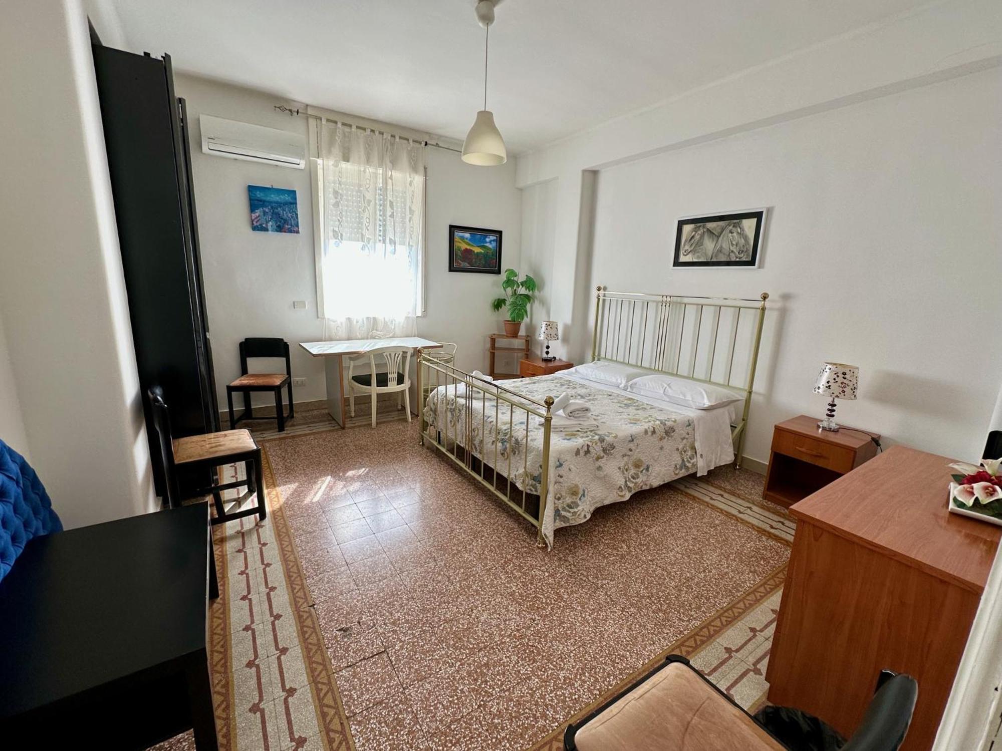 Appartamento Via Trevisani Бари Екстериор снимка